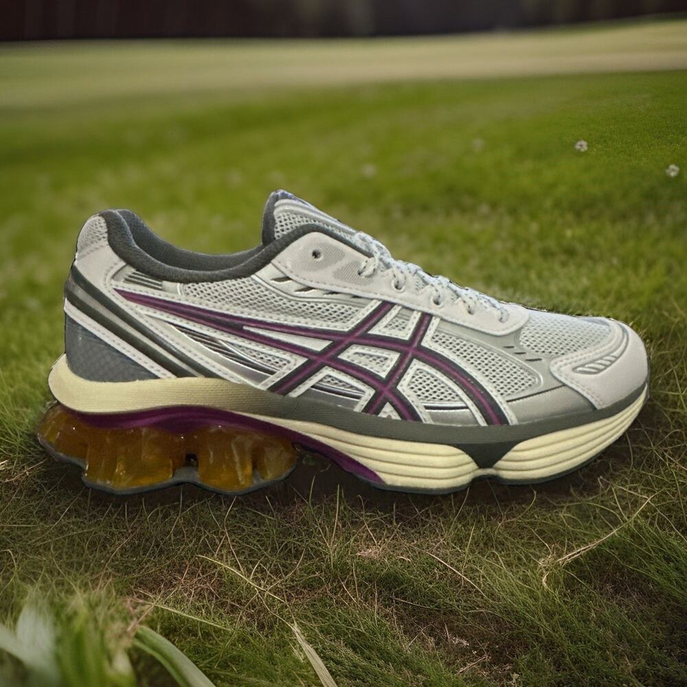New Women's Size 9.5 Asics Gel-Kinetic Fluent White Truffle Grey 1203A591-100